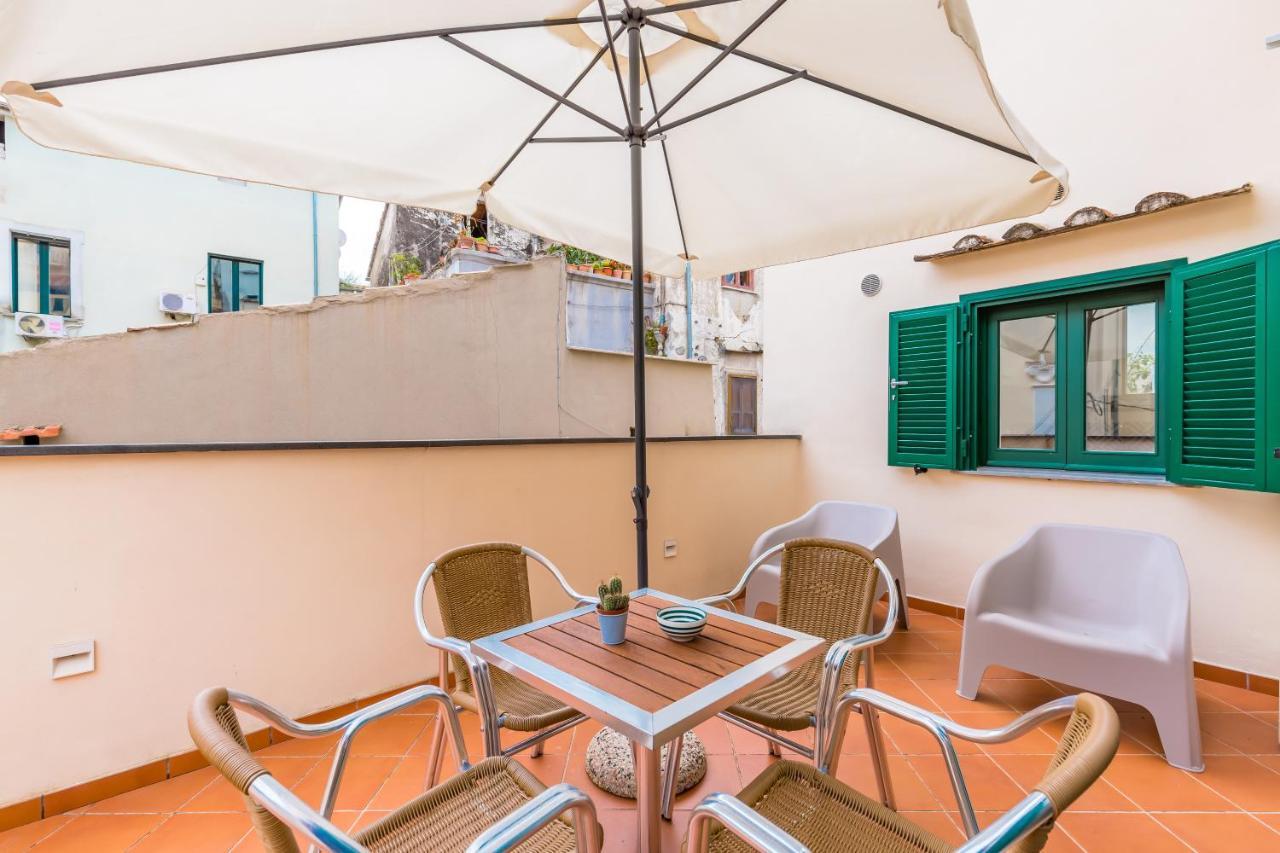 Starhost - Terazza Barbuti Apartment Salerno Exterior photo